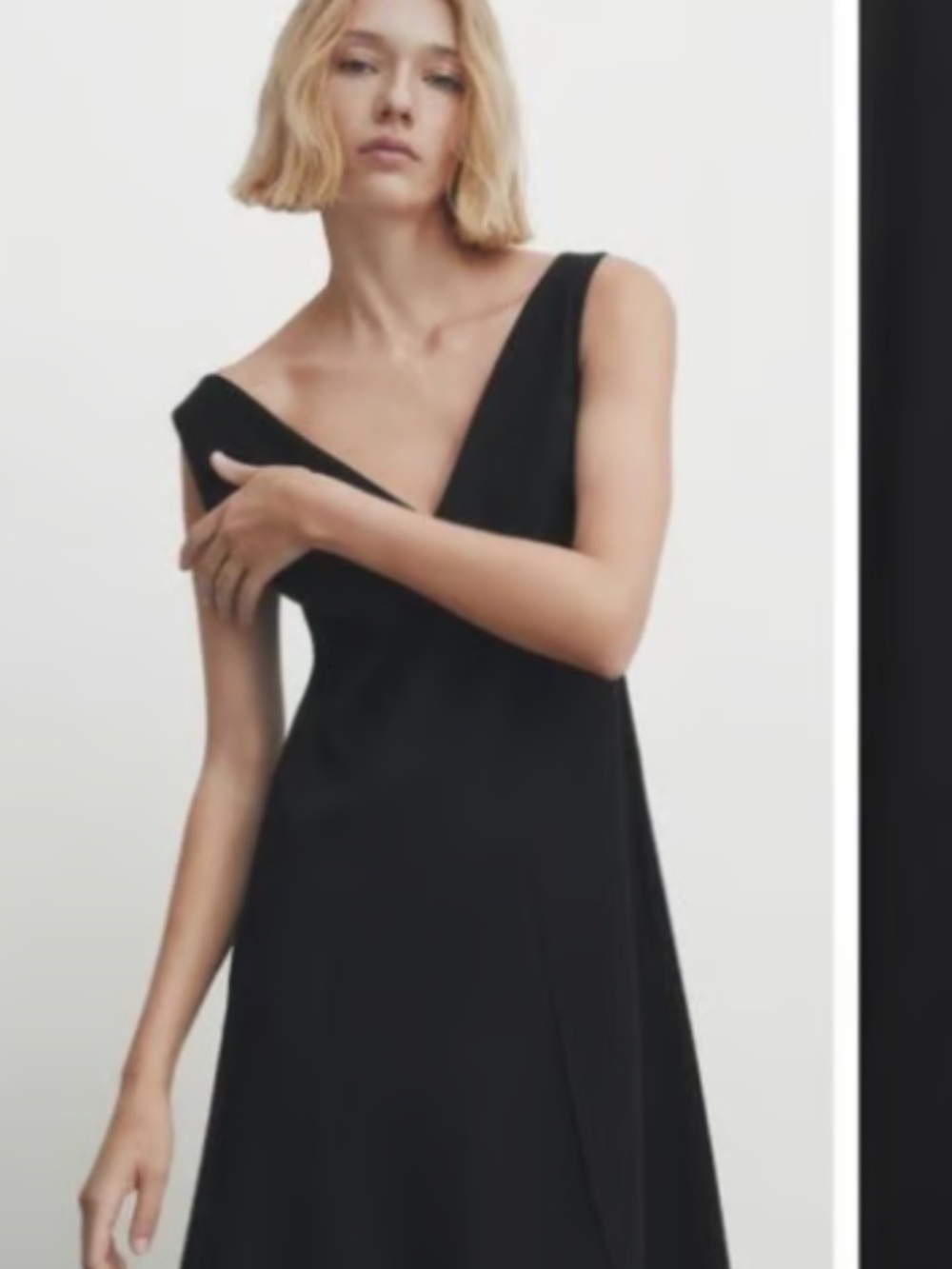 Massimo Dutti Casual Style Black V-Neck Midi Dress with Strap. Size XL - Picture 3 of 13